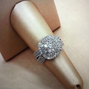10k diamond cluster ring